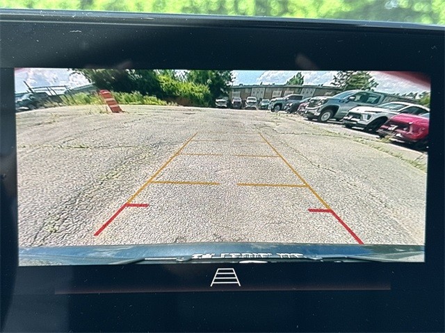 Buick Encore GX Vehicle Full-screen Gallery Image 17