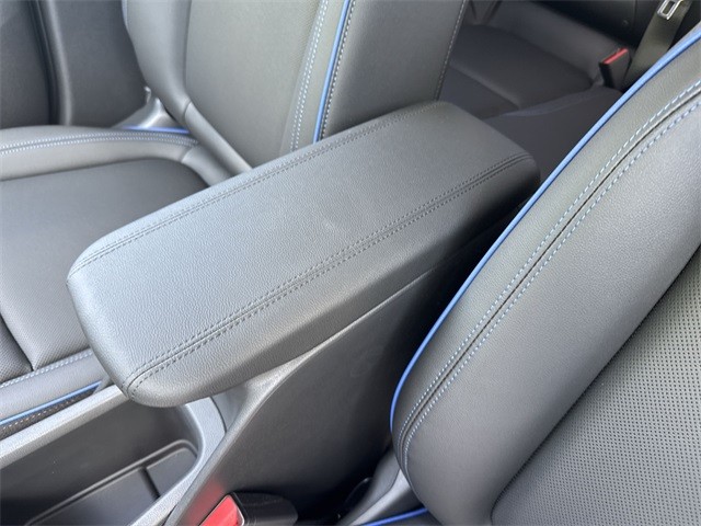 Buick Encore GX Vehicle Full-screen Gallery Image 20