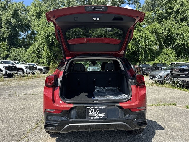 Buick Encore GX Vehicle Full-screen Gallery Image 22