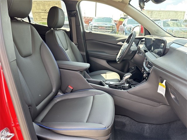 Buick Encore GX Vehicle Full-screen Gallery Image 23