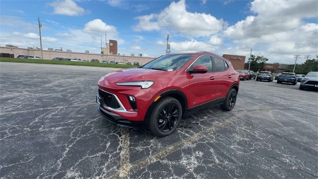 Buick Encore GX Vehicle Full-screen Gallery Image 04