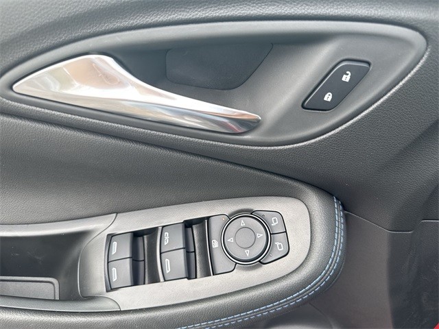 Buick Encore GX Vehicle Full-screen Gallery Image 13