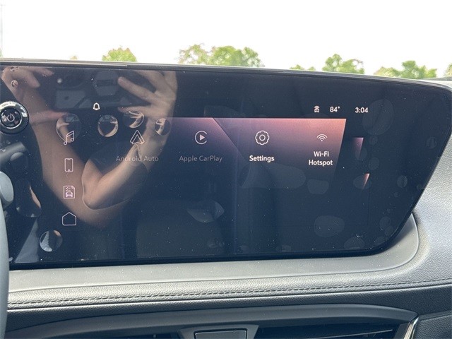 Buick Encore GX Vehicle Full-screen Gallery Image 16