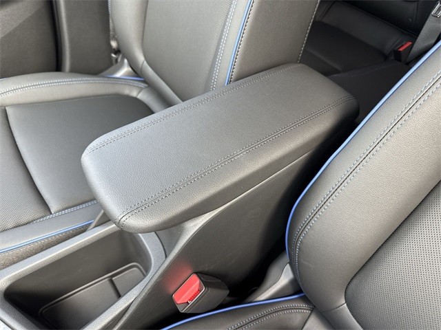 Buick Encore GX Vehicle Full-screen Gallery Image 20