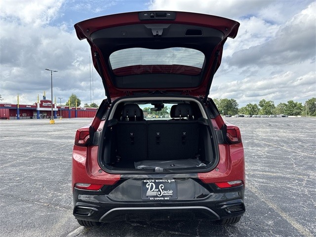 Buick Encore GX Vehicle Full-screen Gallery Image 22