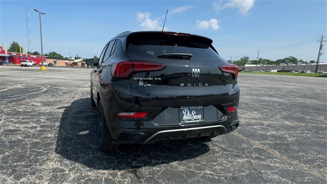 Buick Encore GX Vehicle Full-screen Gallery Image 07