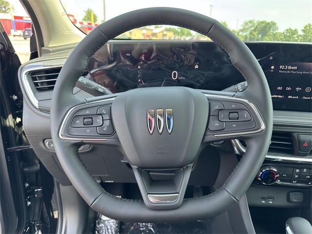 Buick Encore GX Vehicle Full-screen Gallery Image 14