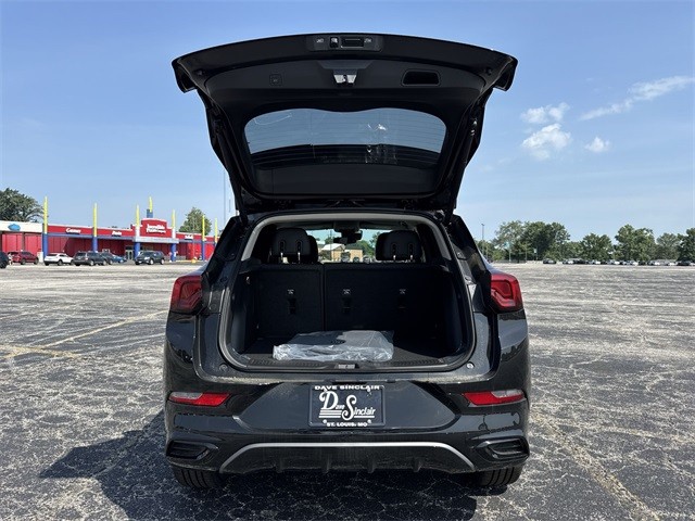 Buick Encore GX Vehicle Full-screen Gallery Image 23