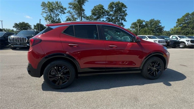 Buick Encore GX Vehicle Full-screen Gallery Image 09