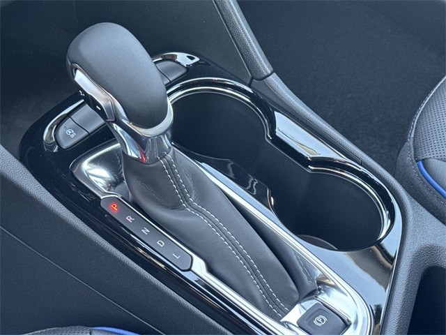 Buick Encore GX Vehicle Full-screen Gallery Image 19