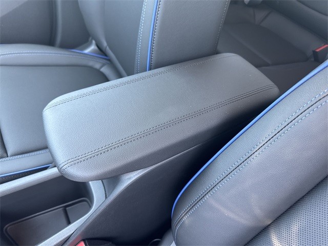 Buick Encore GX Vehicle Full-screen Gallery Image 20