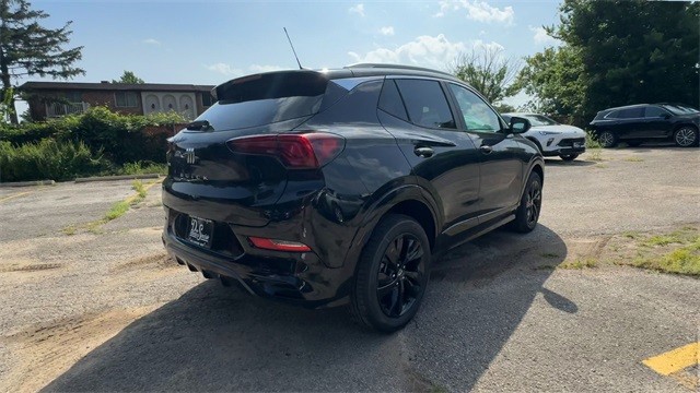 Buick Encore GX Vehicle Full-screen Gallery Image 08