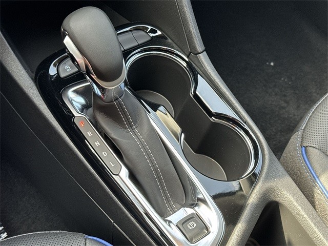 Buick Encore GX Vehicle Full-screen Gallery Image 19