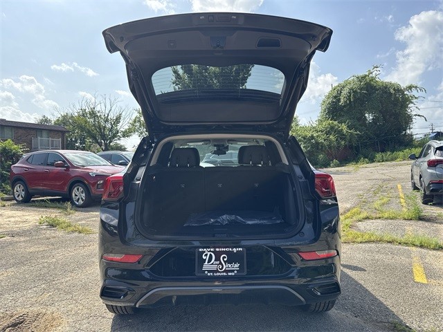 Buick Encore GX Vehicle Full-screen Gallery Image 22