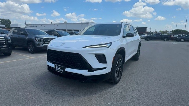 Buick Enclave Vehicle Full-screen Gallery Image 04