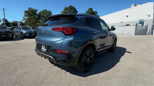 Buick Encore GX Vehicle Full-screen Gallery Image 08