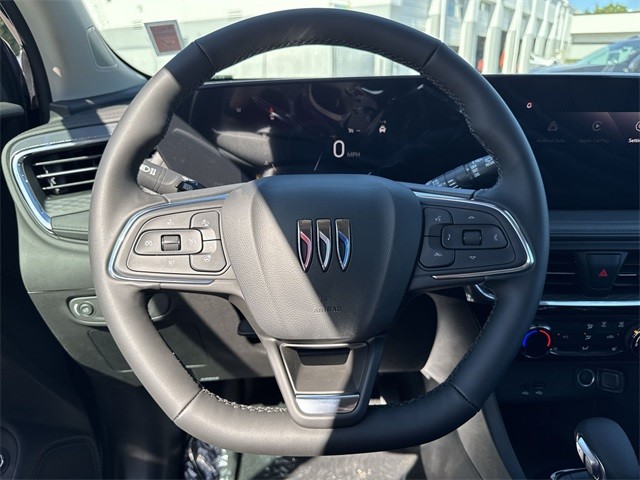 Buick Encore GX Vehicle Full-screen Gallery Image 14