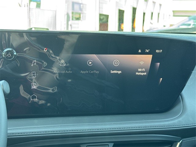 Buick Encore GX Vehicle Full-screen Gallery Image 16