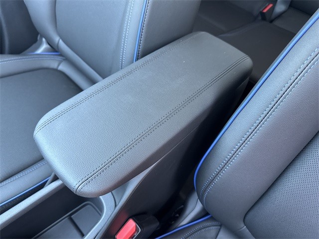 Buick Encore GX Vehicle Full-screen Gallery Image 20