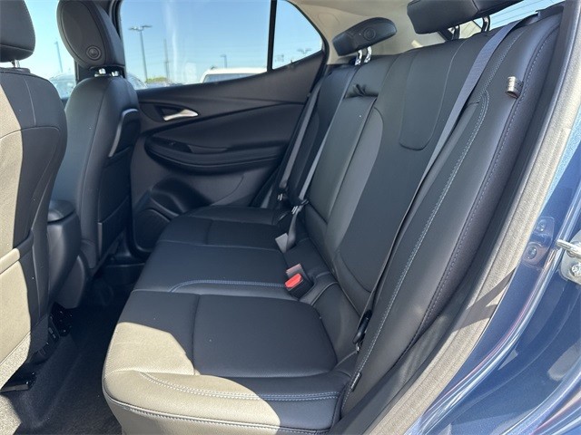Buick Encore GX Vehicle Full-screen Gallery Image 21