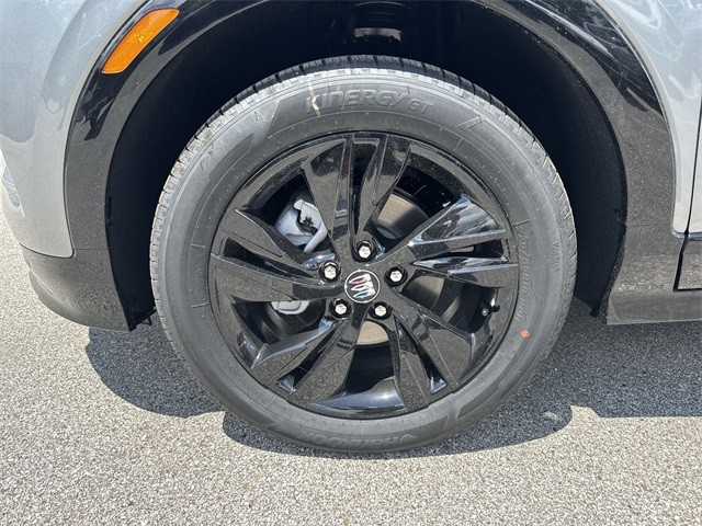 Buick Encore GX Vehicle Full-screen Gallery Image 10