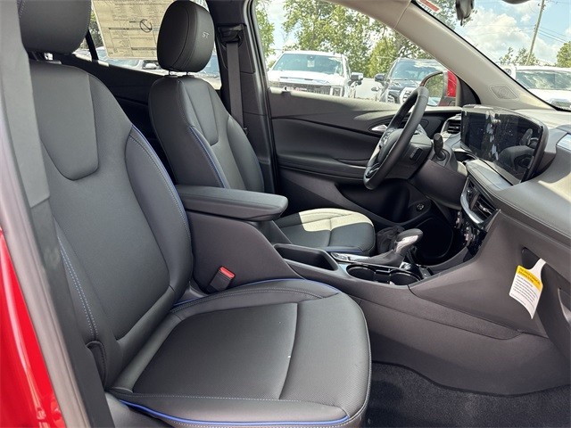 Buick Encore GX Vehicle Full-screen Gallery Image 23