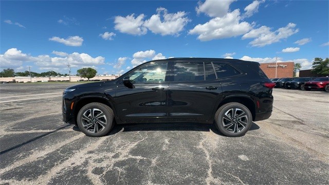 Buick Enclave Vehicle Full-screen Gallery Image 05