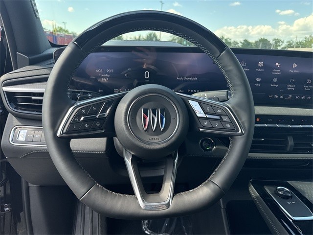 Buick Enclave Vehicle Full-screen Gallery Image 14