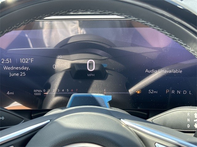 Buick Enclave Vehicle Full-screen Gallery Image 15