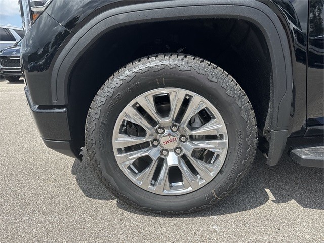 GMC Sierra 1500 Vehicle Full-screen Gallery Image 10