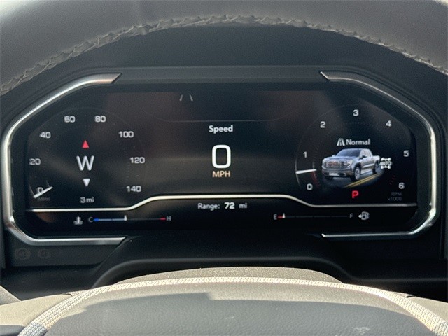 GMC Sierra 1500 Vehicle Full-screen Gallery Image 15