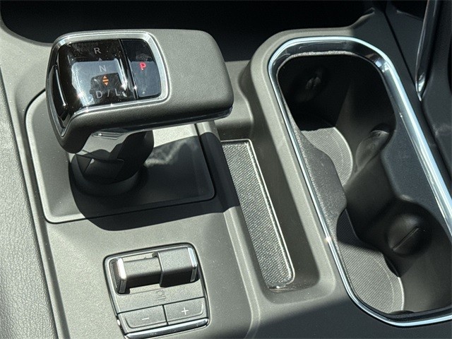 GMC Sierra 1500 Vehicle Full-screen Gallery Image 20