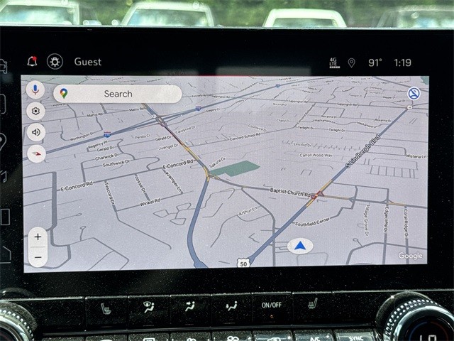 GMC Canyon Vehicle Full-screen Gallery Image 18