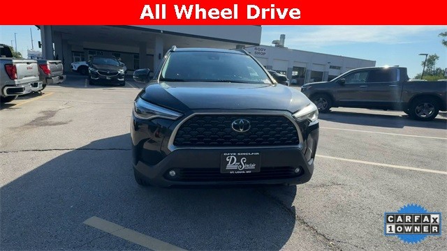 Toyota Corolla Cross Vehicle Full-screen Gallery Image 05