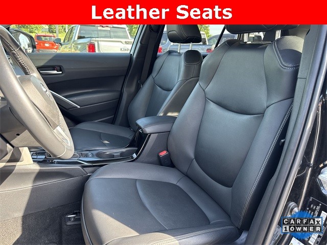 Toyota Corolla Cross Vehicle Full-screen Gallery Image 23