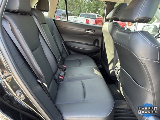 Toyota Corolla Cross Vehicle Full-screen Gallery Image 30