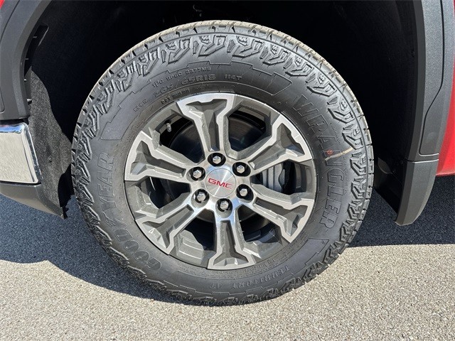 GMC Sierra 1500 Vehicle Full-screen Gallery Image 10