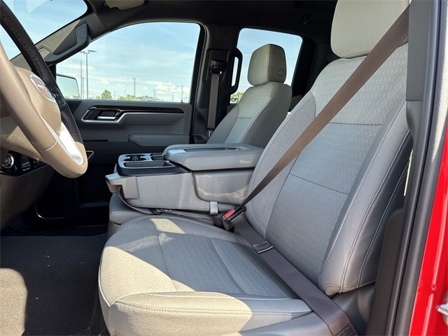 GMC Sierra 1500 Vehicle Full-screen Gallery Image 11