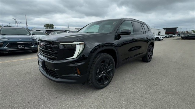 GMC Acadia Vehicle Full-screen Gallery Image 04