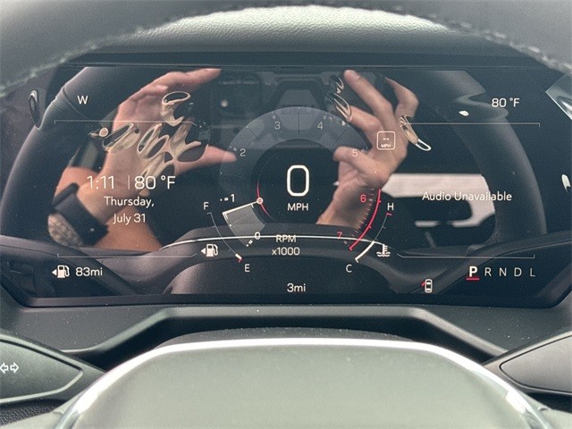 GMC Acadia Vehicle Full-screen Gallery Image 15