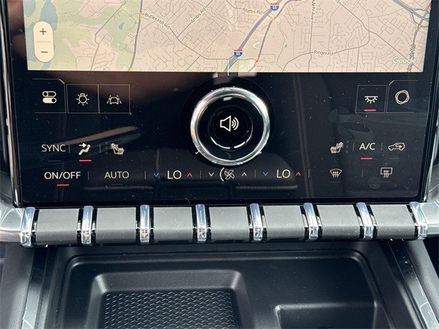 GMC Acadia Vehicle Full-screen Gallery Image 19