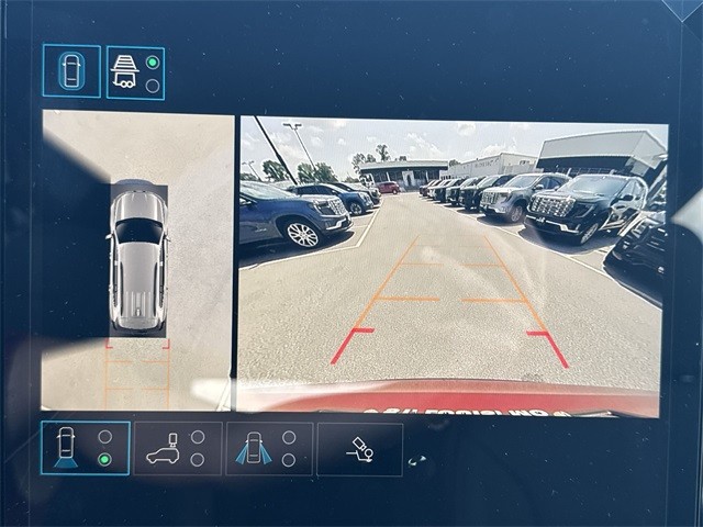 GMC Acadia Vehicle Full-screen Gallery Image 17