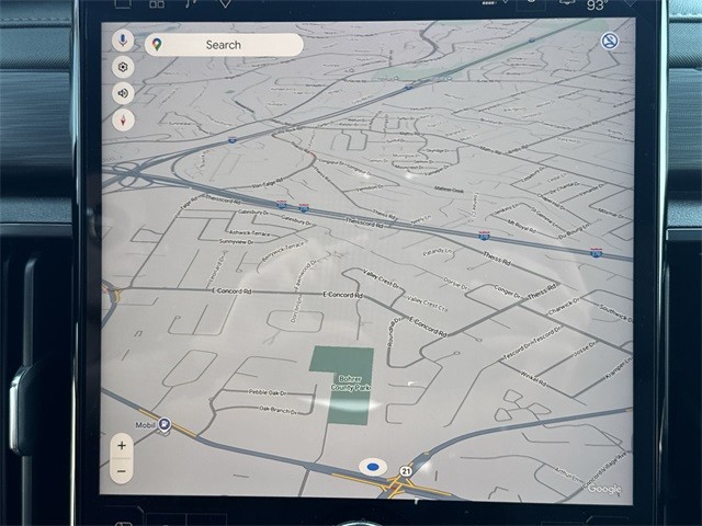 GMC Acadia Vehicle Full-screen Gallery Image 18