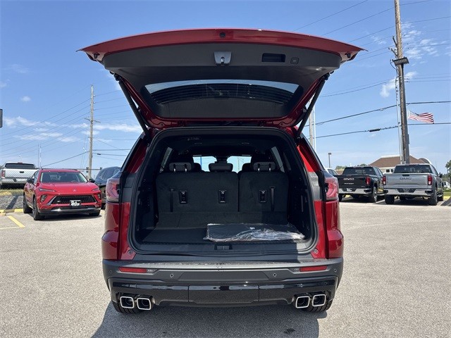 GMC Acadia Vehicle Full-screen Gallery Image 24