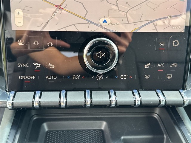 GMC Acadia Vehicle Full-screen Gallery Image 19