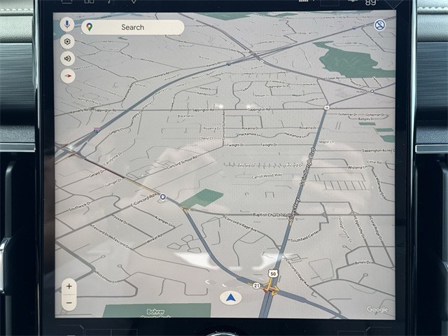 GMC Acadia Vehicle Full-screen Gallery Image 18