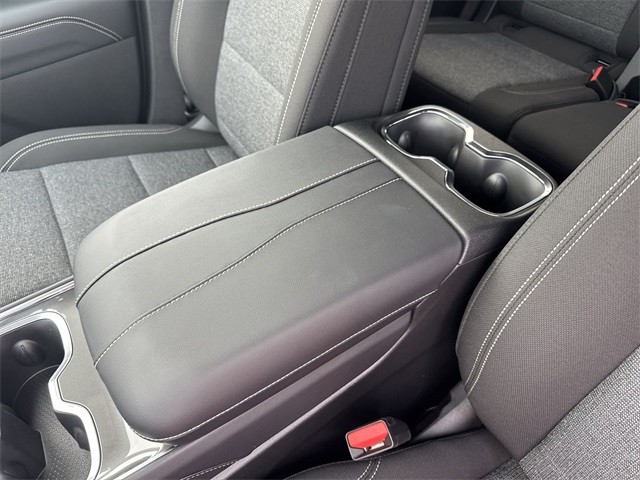 GMC Acadia Vehicle Full-screen Gallery Image 21