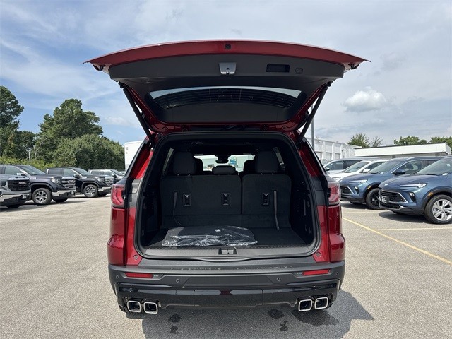 GMC Acadia Vehicle Full-screen Gallery Image 24