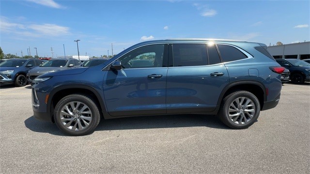 Buick Enclave Vehicle Full-screen Gallery Image 05