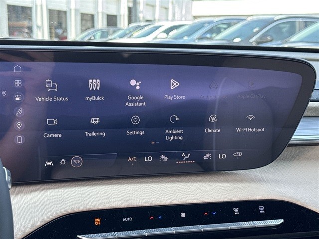 Buick Enclave Vehicle Full-screen Gallery Image 16